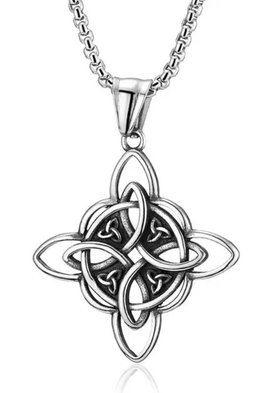 (image for) Celtic Knot & necklace